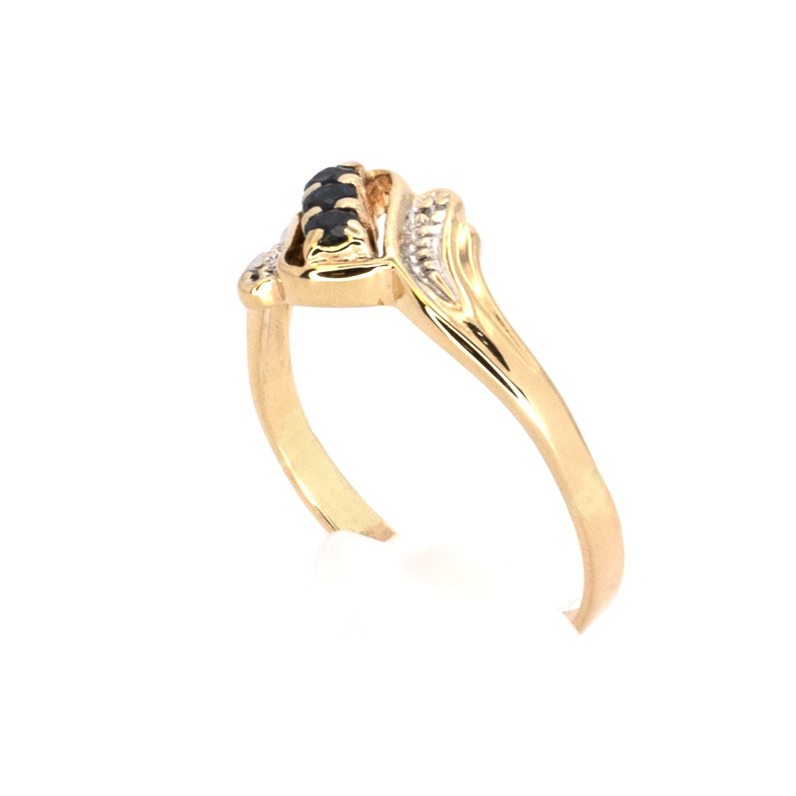 Vintage Ring with Natural Blue Sapphire