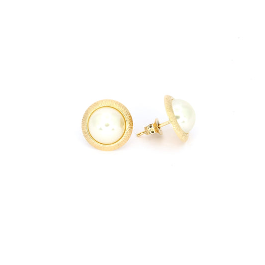 Pearl & Gold Stud Earrings