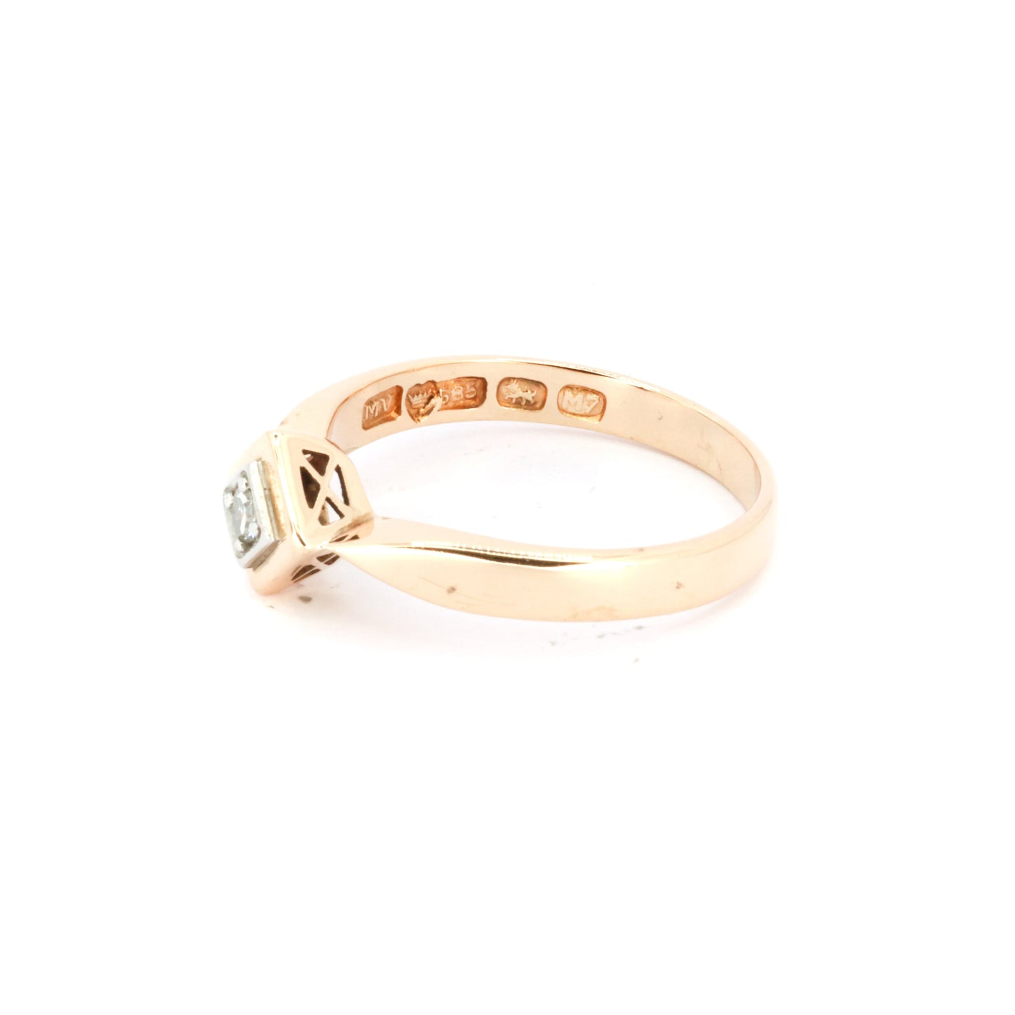 Diamond "in square basket" Gold Ring