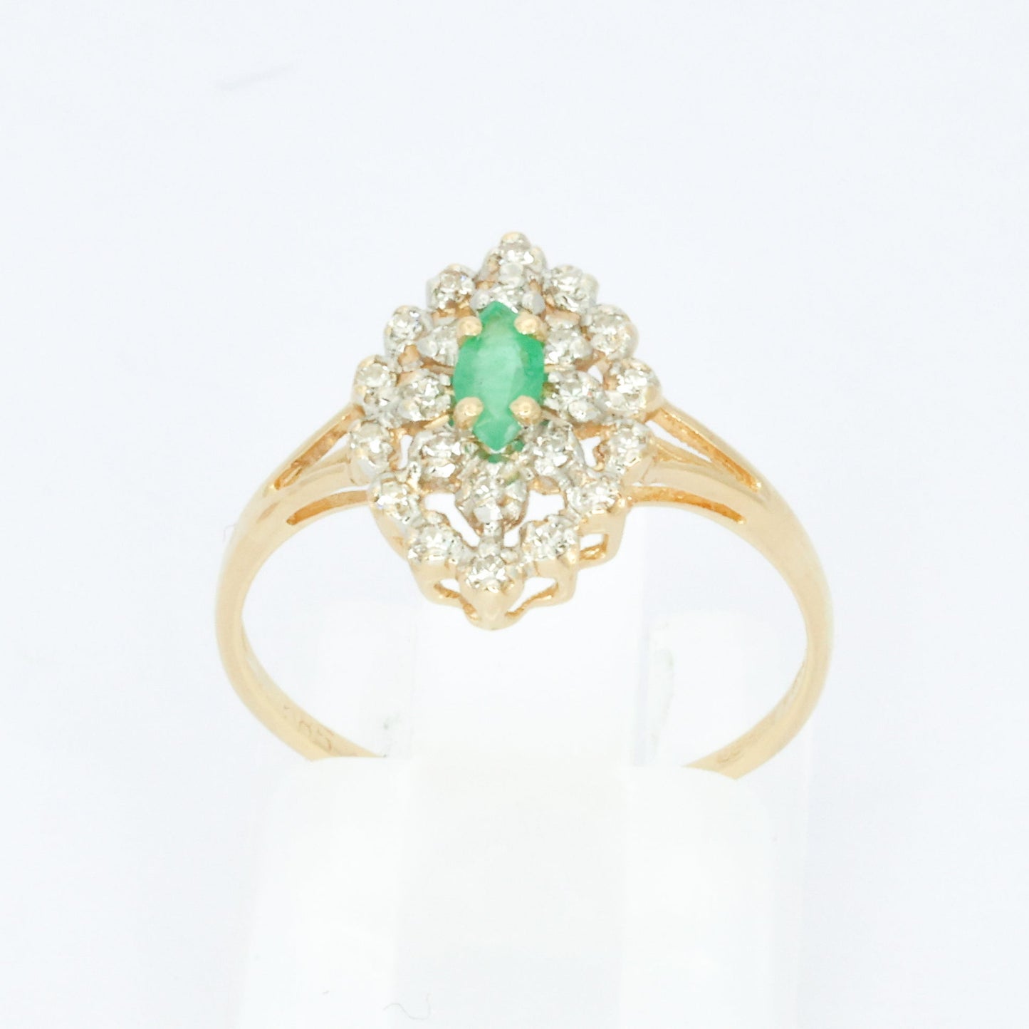 Diamond & Emerald Gold ring