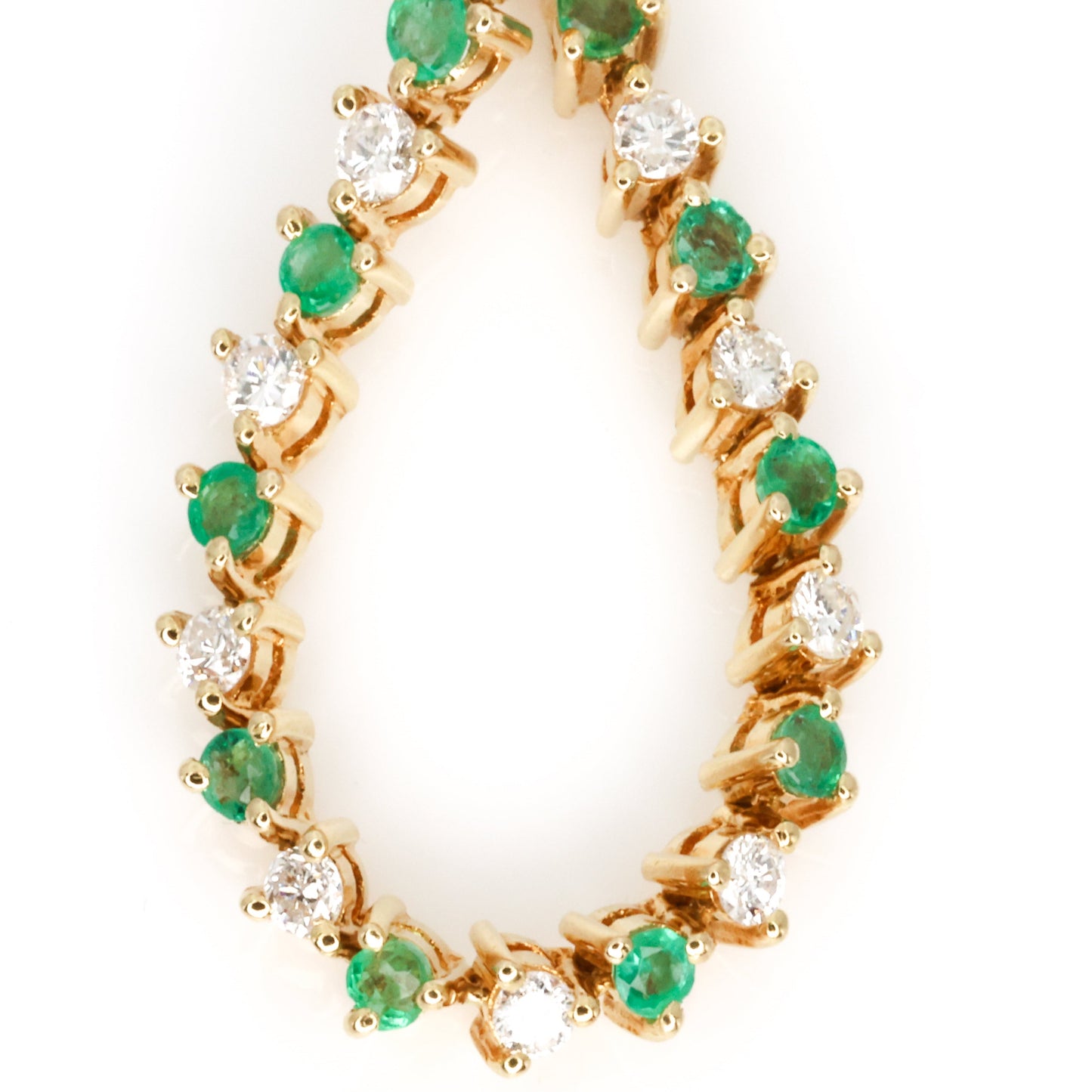 Diamond & emerald tennis bracelet