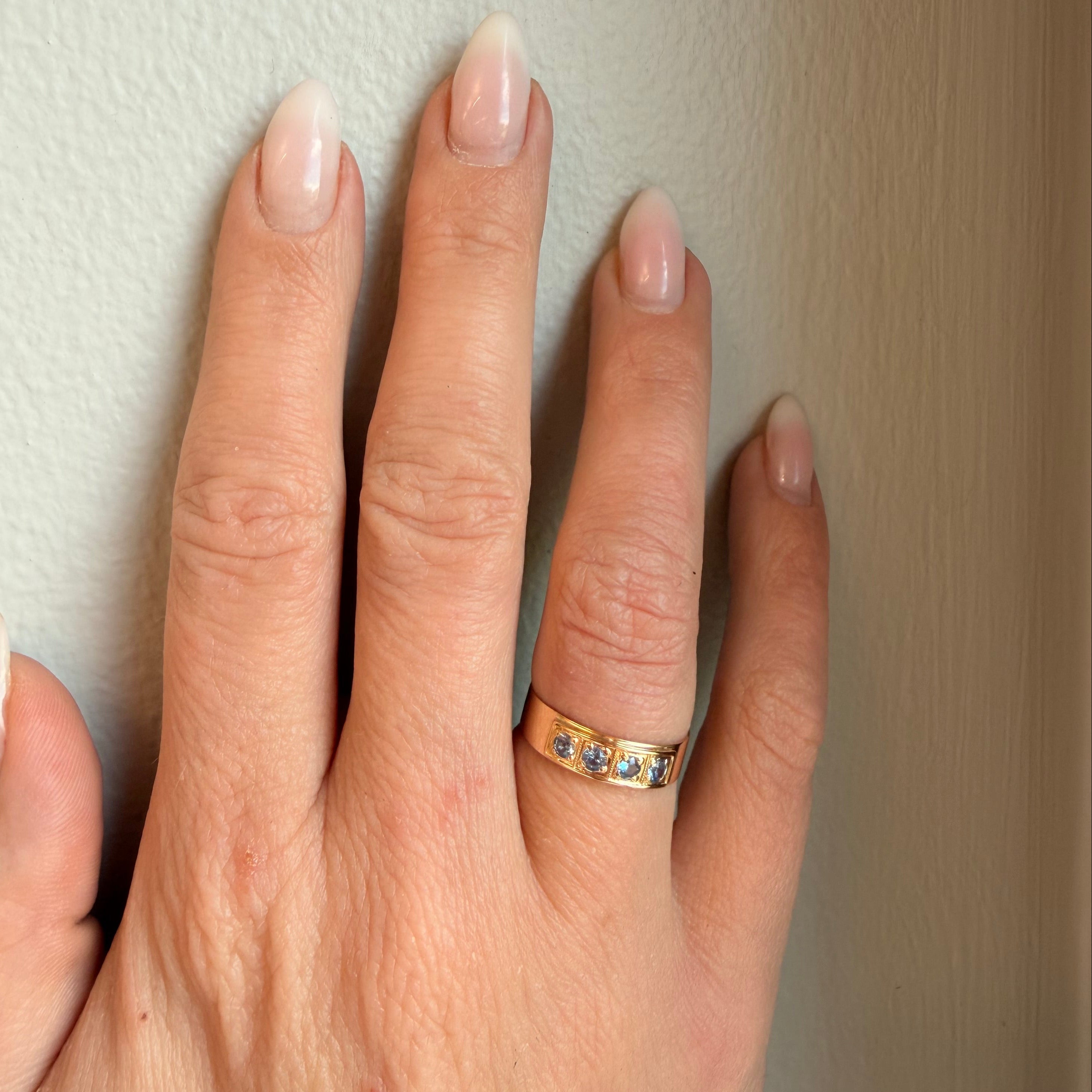 Yellow Gold Ring With Turquoise gems