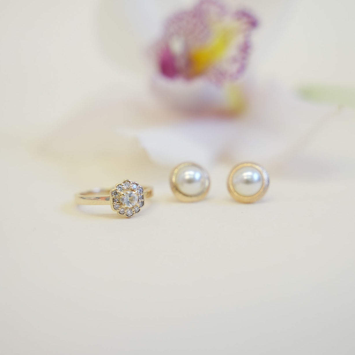 Vintage Flower Gold Ring