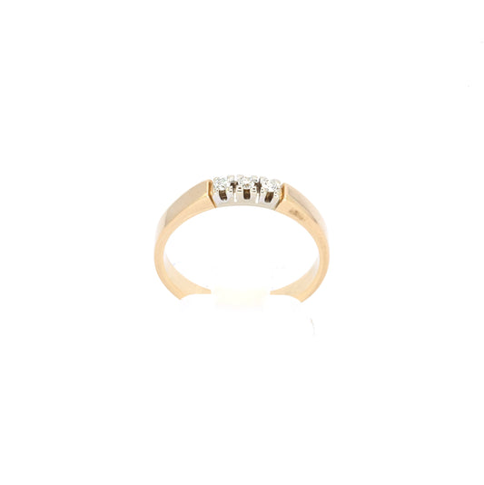 3 Diamond Classic Gold Ring