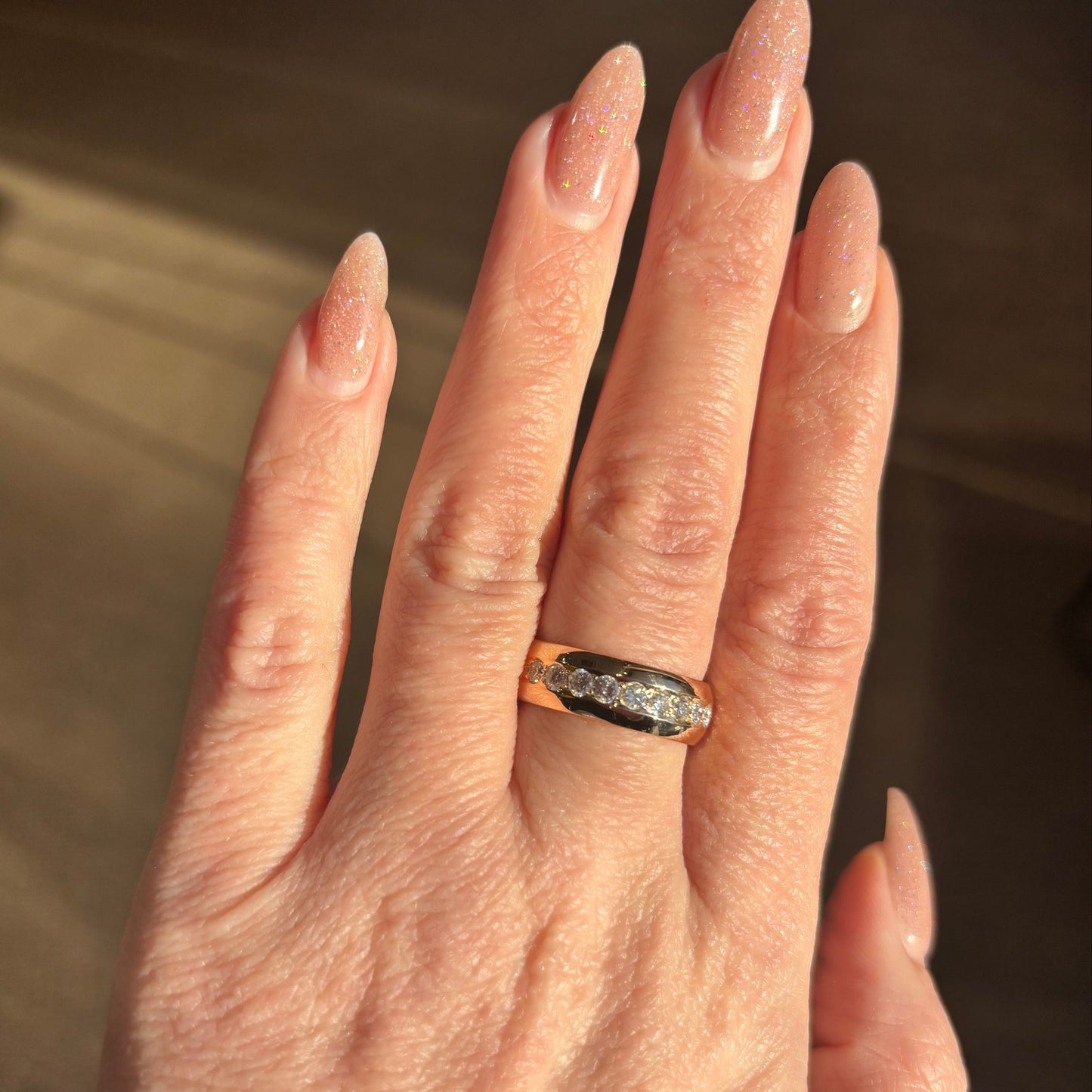 Gold Band Ring Diamond Row Middle