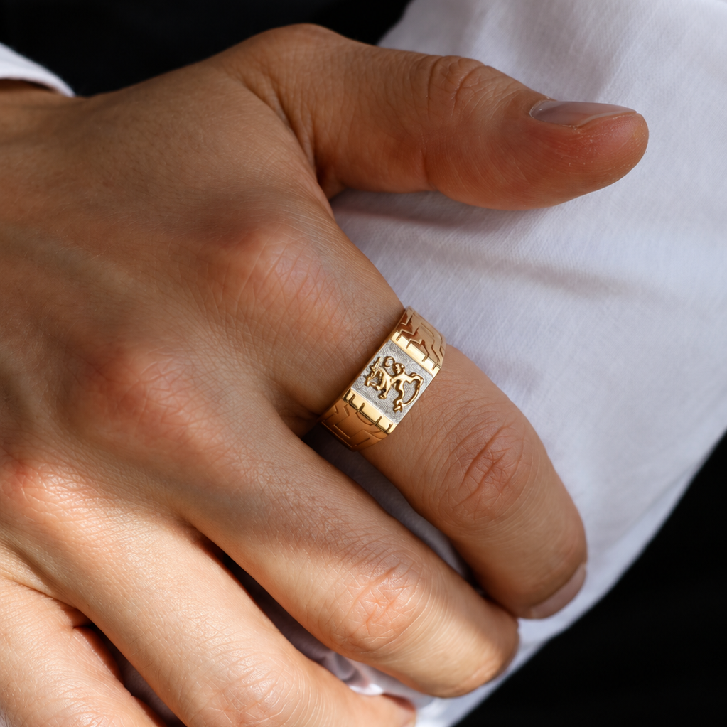 Kultainen sinettisormus "Suomi"