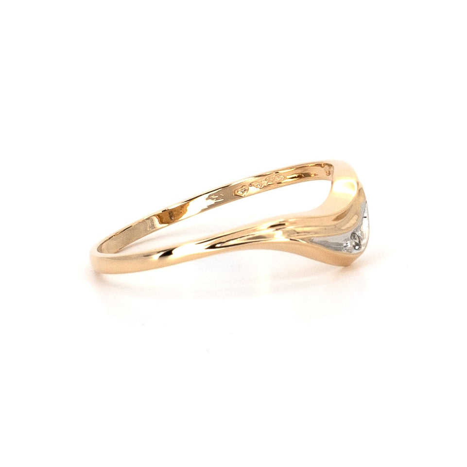 Minimal Wave Gold Ring