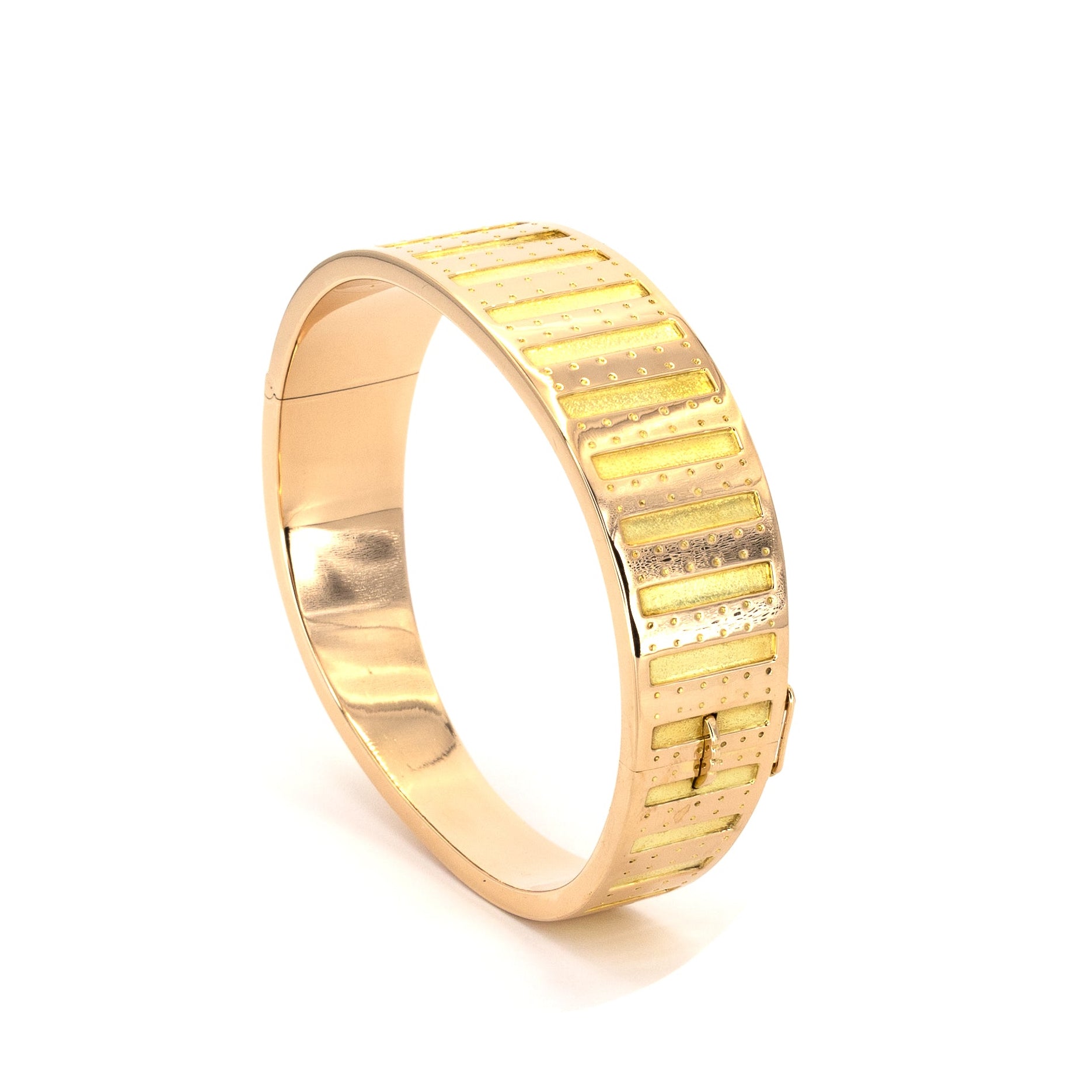 Kalevala "metsäpirtti" Gold Cuff Bracelet