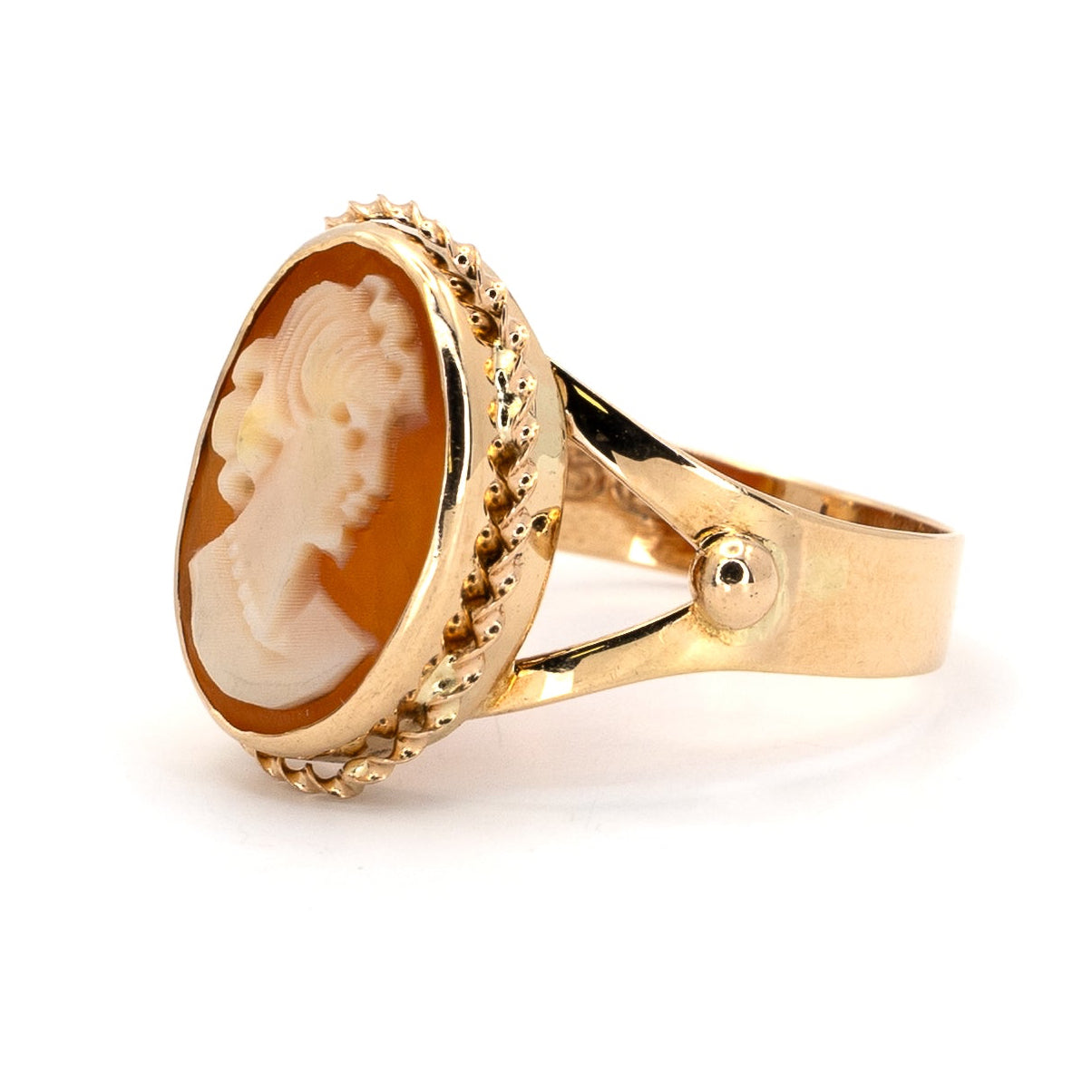 Cameo Vintage Ring