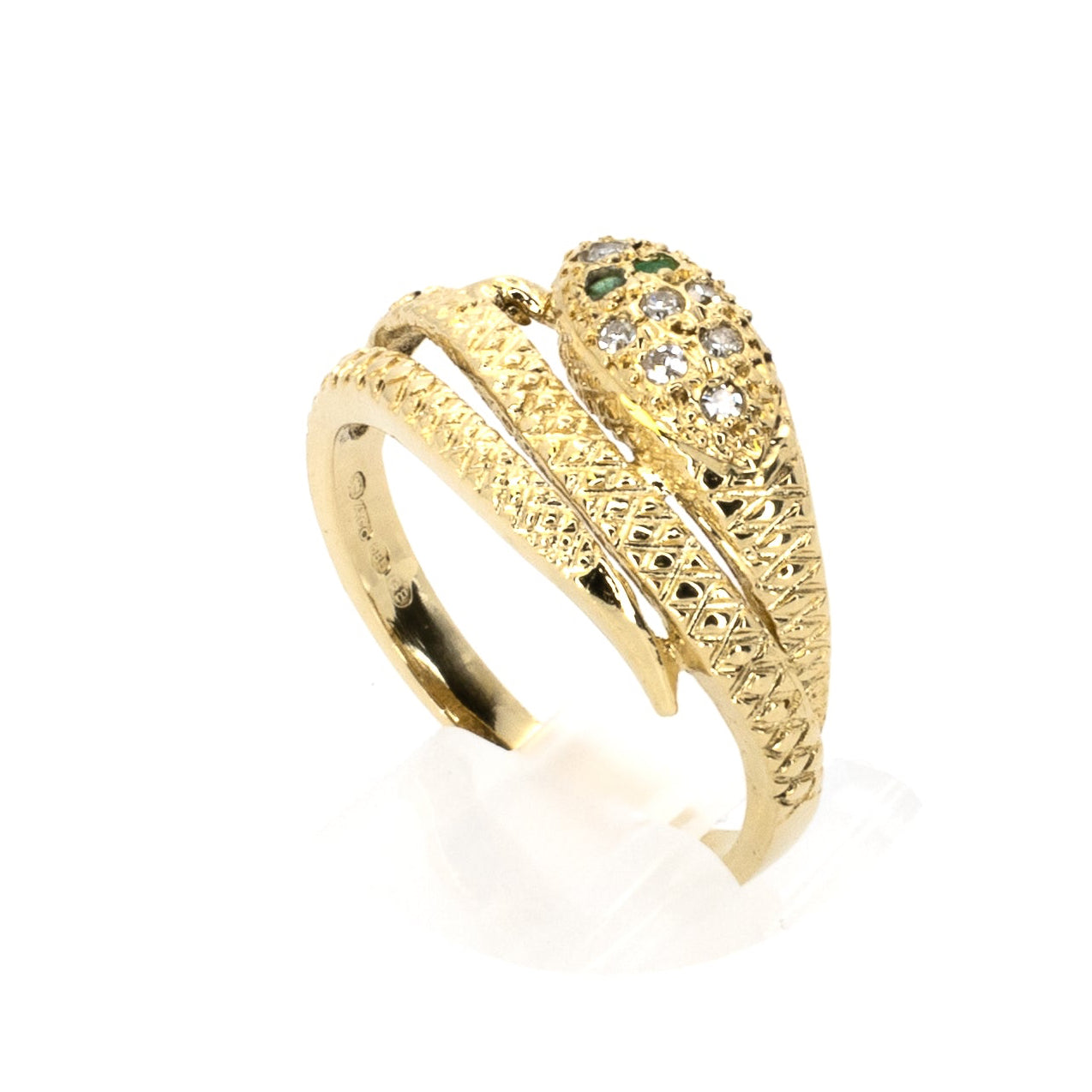 Timantti-käärmesormus