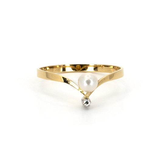 Pearl & Diamond Gold Ring