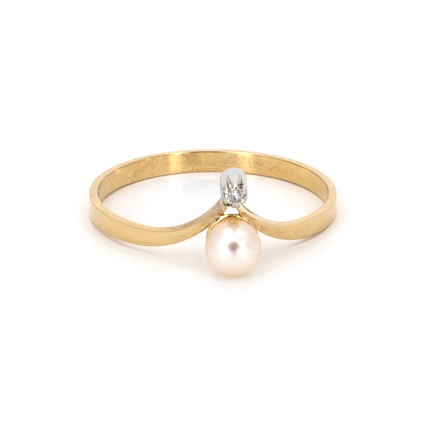Pearl with Diamond Solitaire Gold Ring