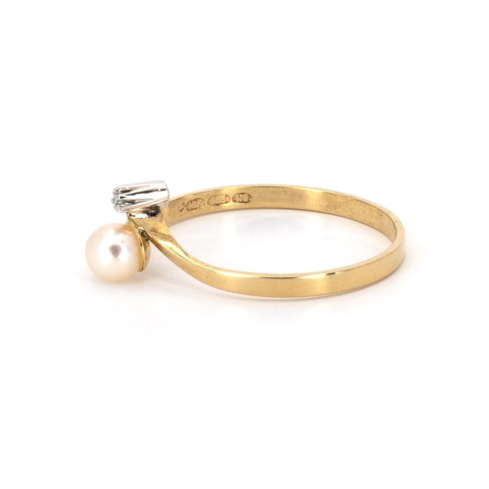 Pearl with Diamond Solitaire Gold Ring