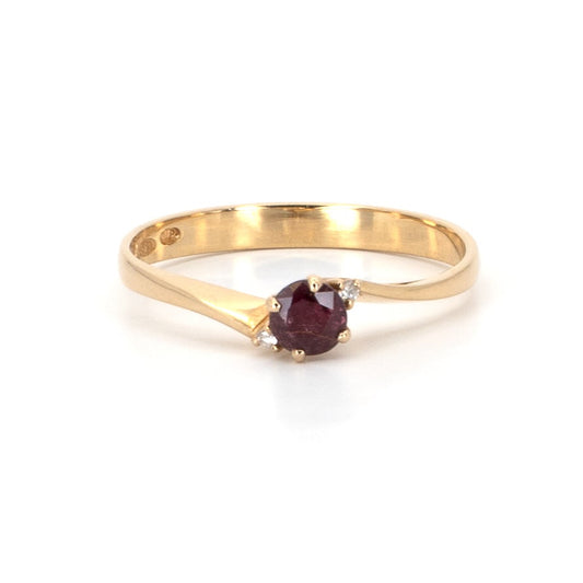 Red Solitaire Gold Ring