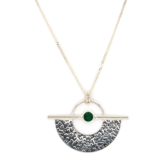 Saurum Pendant with Gem in Silver