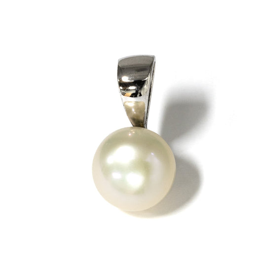 White Pearl Pendant