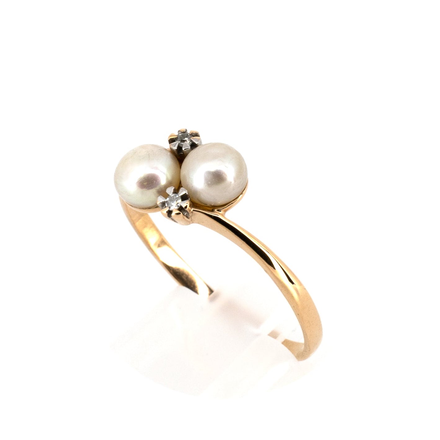 Toi et Moi Pearl & Diamond Ring