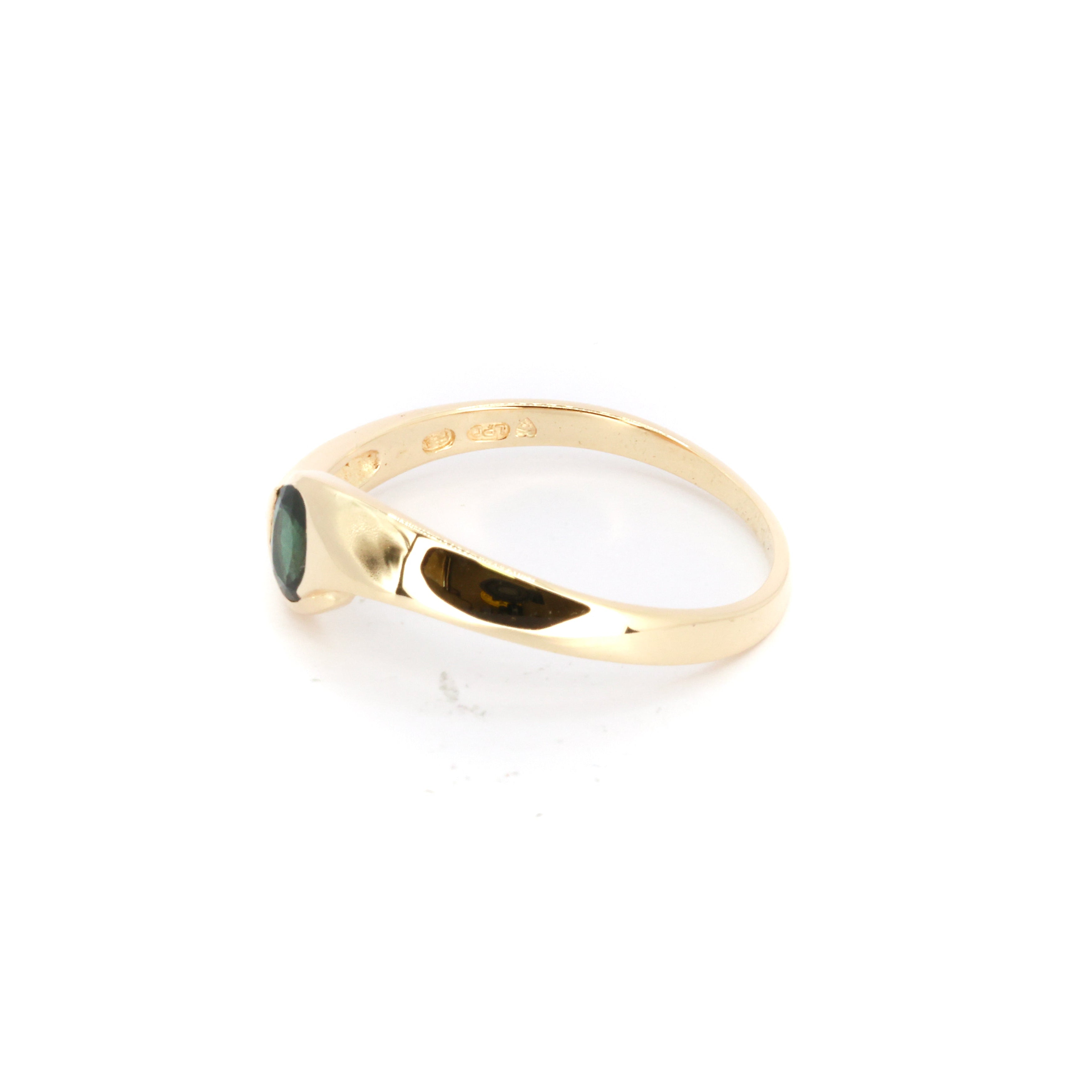 Gold Wave Blue Sapphire Ring