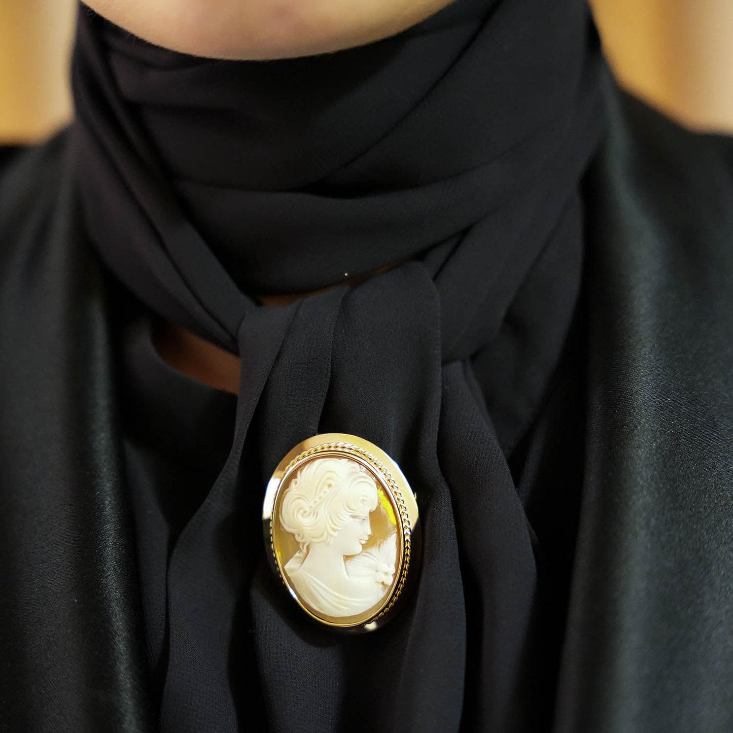 Vintage Medium Size Cameo Gold Brooch
