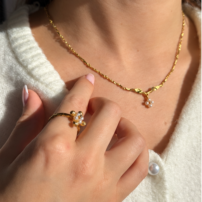 Lapponia Helmikukka Yellow Gold Cocktail Ring with Pearls