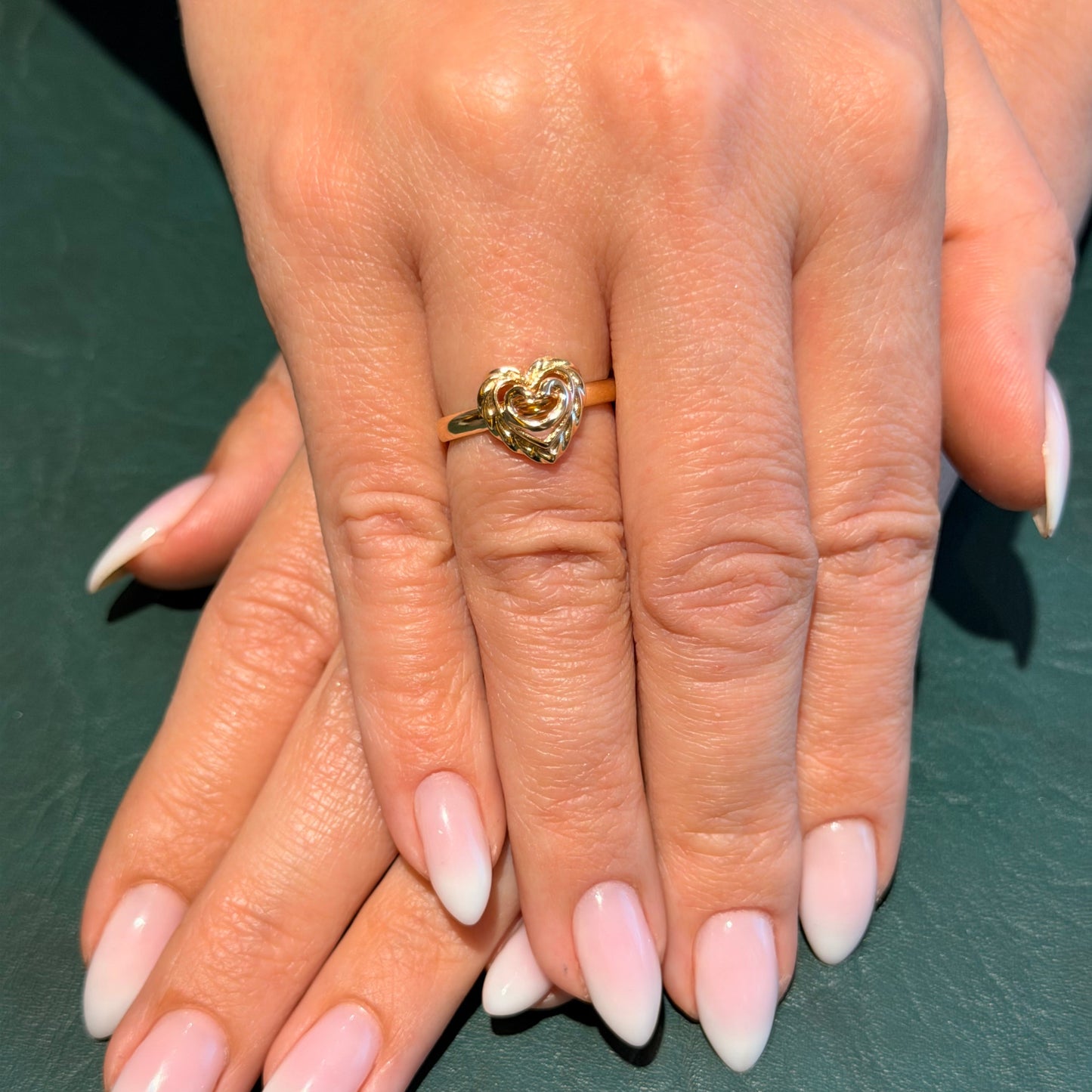 Kalevala "Talon sydän" Gold Ring