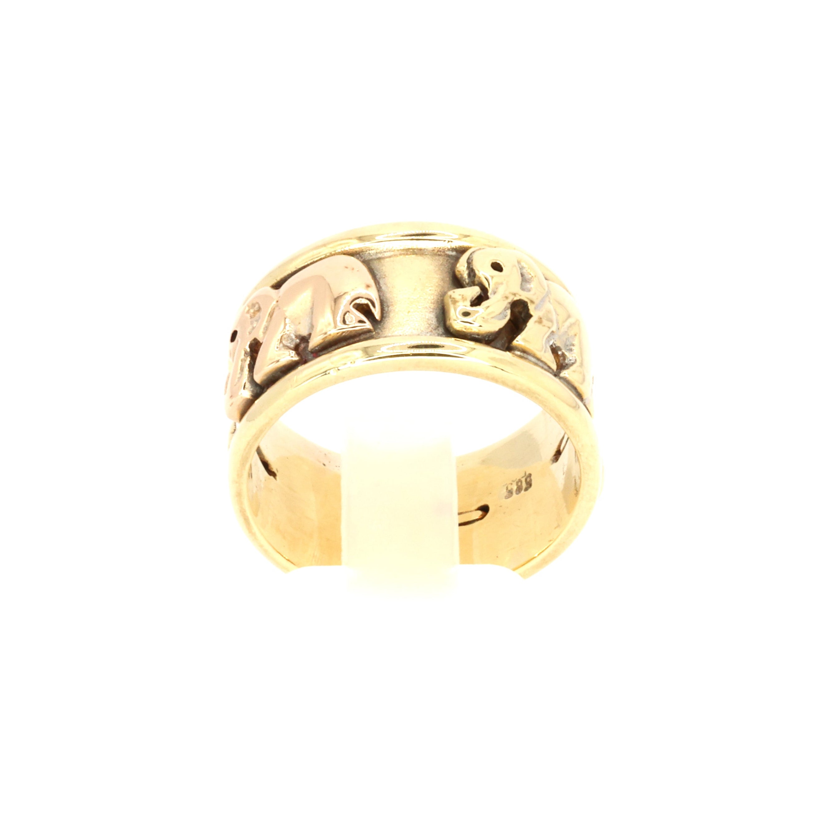 Chunky gold ring