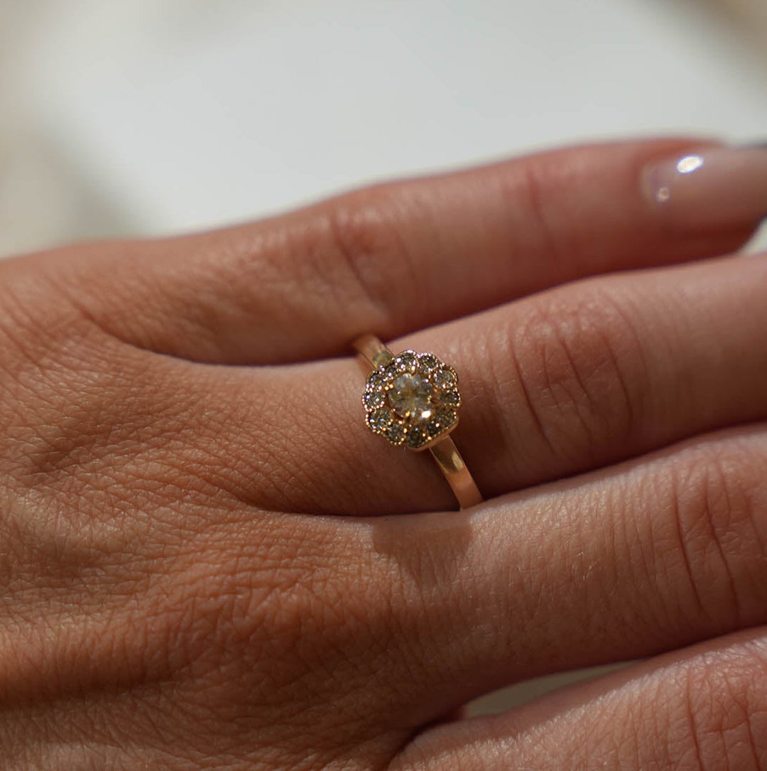 Vintage Flower Gold Ring