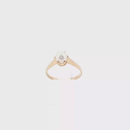 Yellow Gold Pearl Solitaire Ring