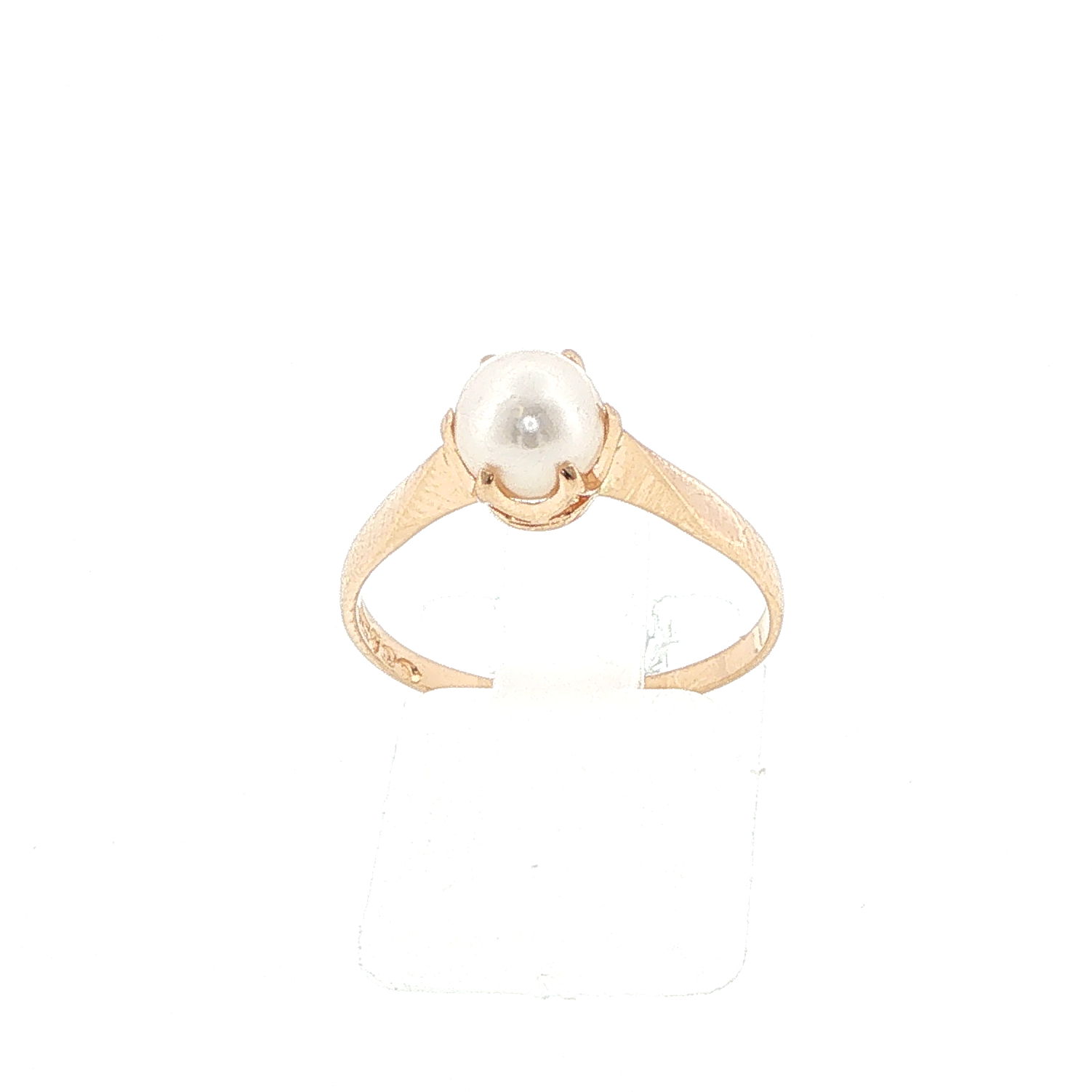 yellow gold pearl ring 